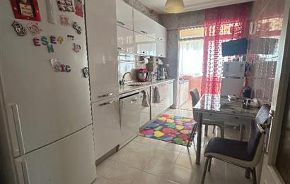 MALTEPE’DE ULAŞIM VE KONFORA KOMŞU GENİŞ 3+1 DAİRE