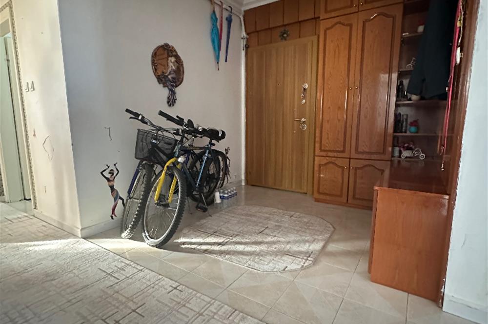 MALTEPE’DE ULAŞIM VE KONFORA KOMŞU GENİŞ 3+1 DAİRE