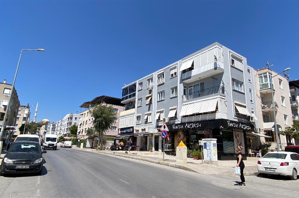 Buca Seyfi Demirsoy caddesi üzerinde Satilik 3+1