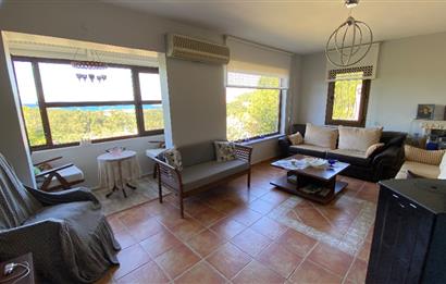 Cesme Satilik mustakil havuzlu vill