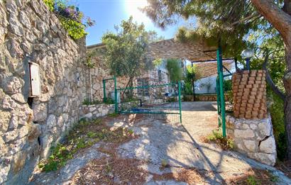 Cesme Satilik mustakil havuzlu vill