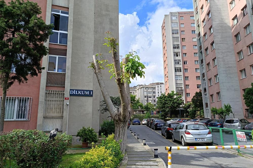 SİTE İÇİNDE 3+1 KİRALIK DAİRE METROYA YAKIN MERKEZİ KONUMDA