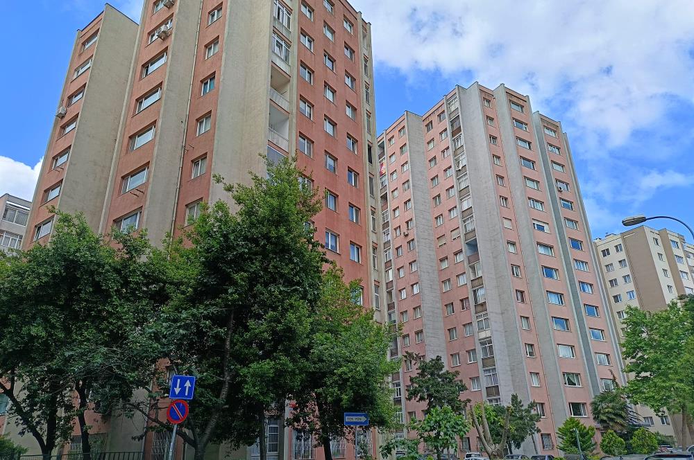 SİTE İÇİNDE 3+1 KİRALIK DAİRE METROYA YAKIN MERKEZİ KONUMDA