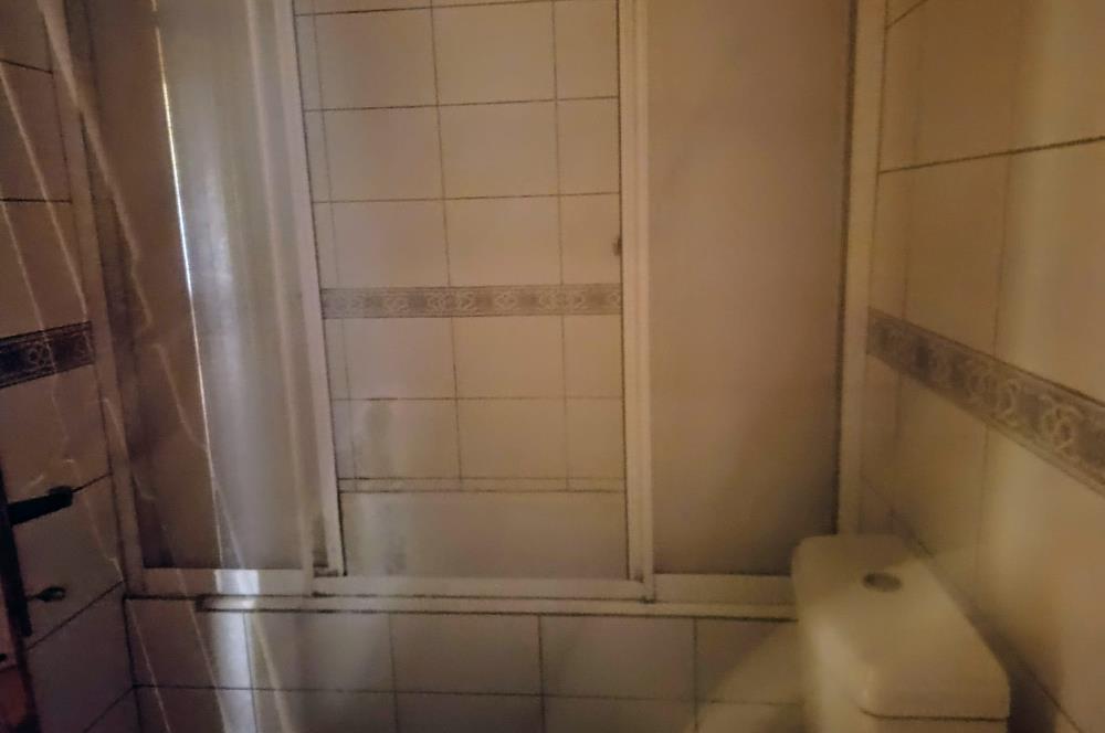 SİTE İÇİNDE 3+1 KİRALIK DAİRE METROYA YAKIN MERKEZİ KONUMDA