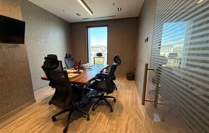 MOMENT BEŞTEPE DE CUMHURBAŞKANLIĞI MANZARALI SATILIK OFİS