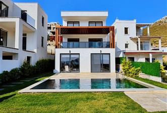 Bodrum Gümüşlük Kadıkalesi 2+1 Havuzlu ve Deniz Manzaralı Daire