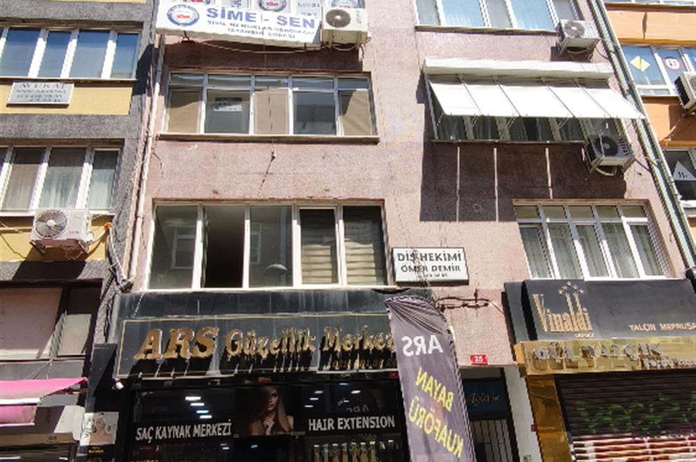 Kadıköy Altıyol'da İşyerine de Uygun 2+1 Kiralık Daire 