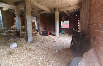 C21 LOCA'DAN HOTAŞLARDA 578 m² ARSA İÇİNDE 140 m² EV