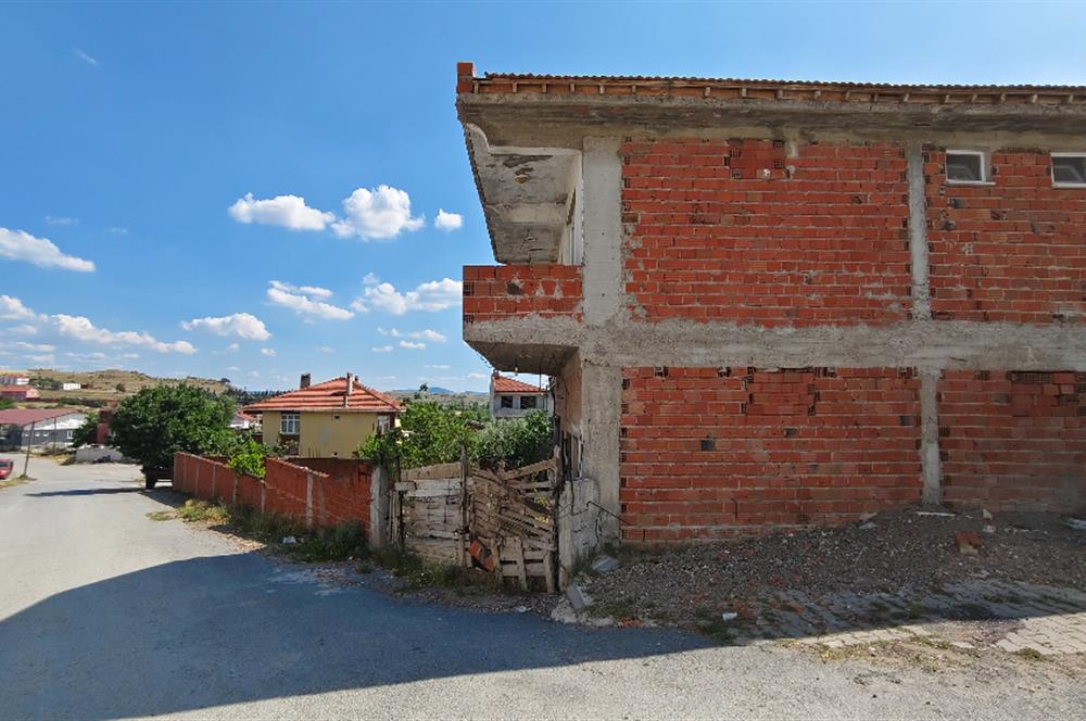 C21 LOCA'DAN HOTAŞLARDA 578 m² ARSA İÇİNDE 140 m² EV