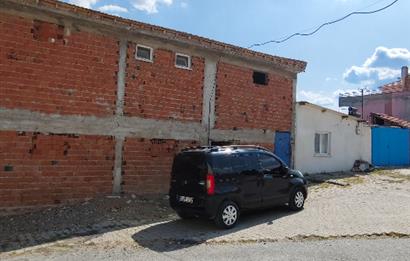 C21 LOCA'DAN HOTAŞLARDA 578 m² ARSA İÇİNDE 140 m² EV