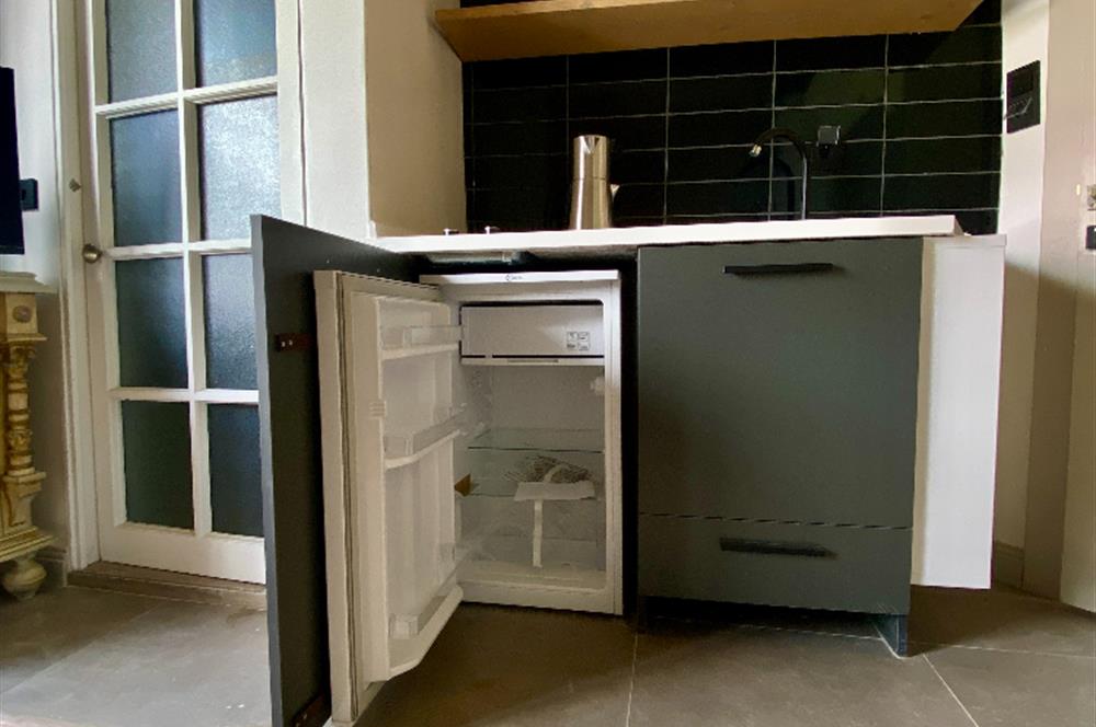 BEYOĞLU'NDA LÜKS 1+1 DAİRE VE 1+0 STÜDYO KİRALIK DAİRE FATURALAR DAHİL FİYAT