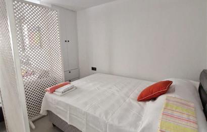 Bodrum Cevat Şakir'de 1+0 Müstakil Girişli Kiralık Stüdyo Daire