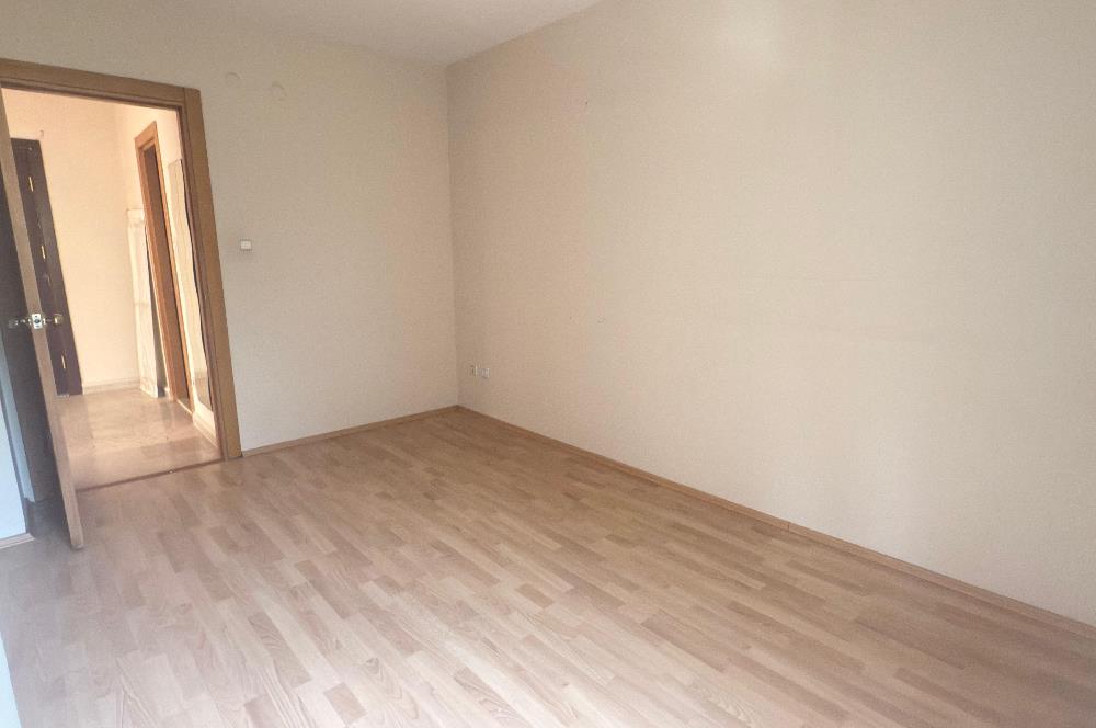 Zekeriyaköy medyakent sitesinde satılık 2+1 daire