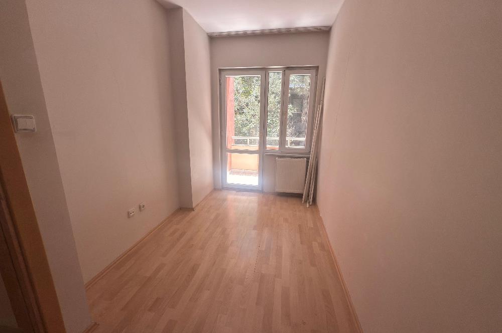 Zekeriyaköy medyakent sitesinde satılık 2+1 daire