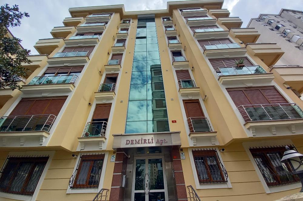 ERENKÖY BAĞDAT CAD.ÇOK YAKIN KİRALIK 2+1 DAİRE