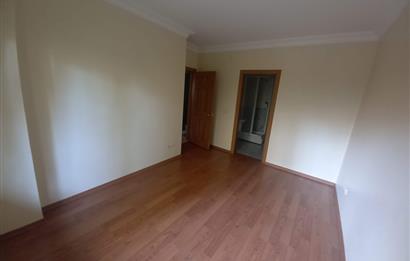 ERENKÖY BAĞDAT CAD.ÇOK YAKIN KİRALIK 2+1 DAİRE
