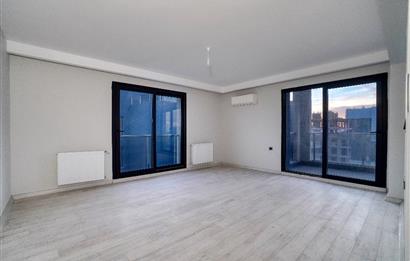 Çiğli/Balatçık Havuzlu Site'de SATILIK 2+1 Kapalı Mutfak Daire