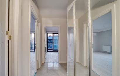 Çiğli/Balatçık Havuzlu Site'de SATILIK 2+1 Kapalı Mutfak Daire