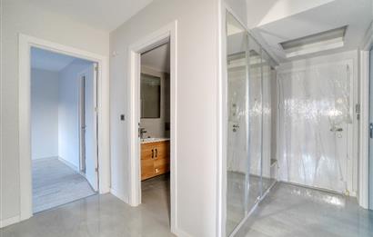 Çiğli/Balatçık Havuzlu Site'de SATILIK 2+1 Kapalı Mutfak Daire