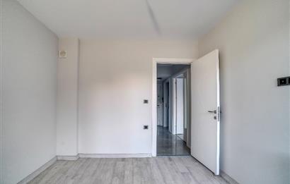 Çiğli/Balatçık Havuzlu Site'de SATILIK 2+1 Kapalı Mutfak Daire