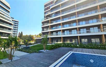 Bornova TradeMark Pi Sitesinde SATILIK Sıfır 1+1 Daire