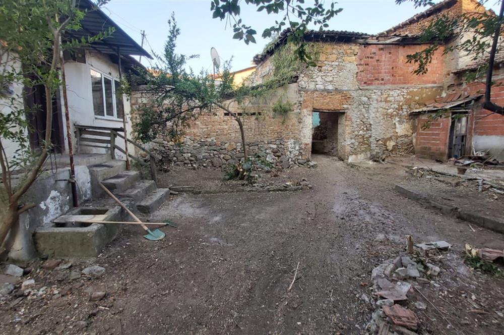 C21 LOCA'DAN BALYA ÇARŞISINDA KONUT VE 2 ADET DÜKKAN 571,77 m²