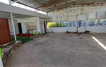 URLA ÇEŞME ANAYOLU ÜZERİNDE 40M CEPHELI 300M2 İSYERI 