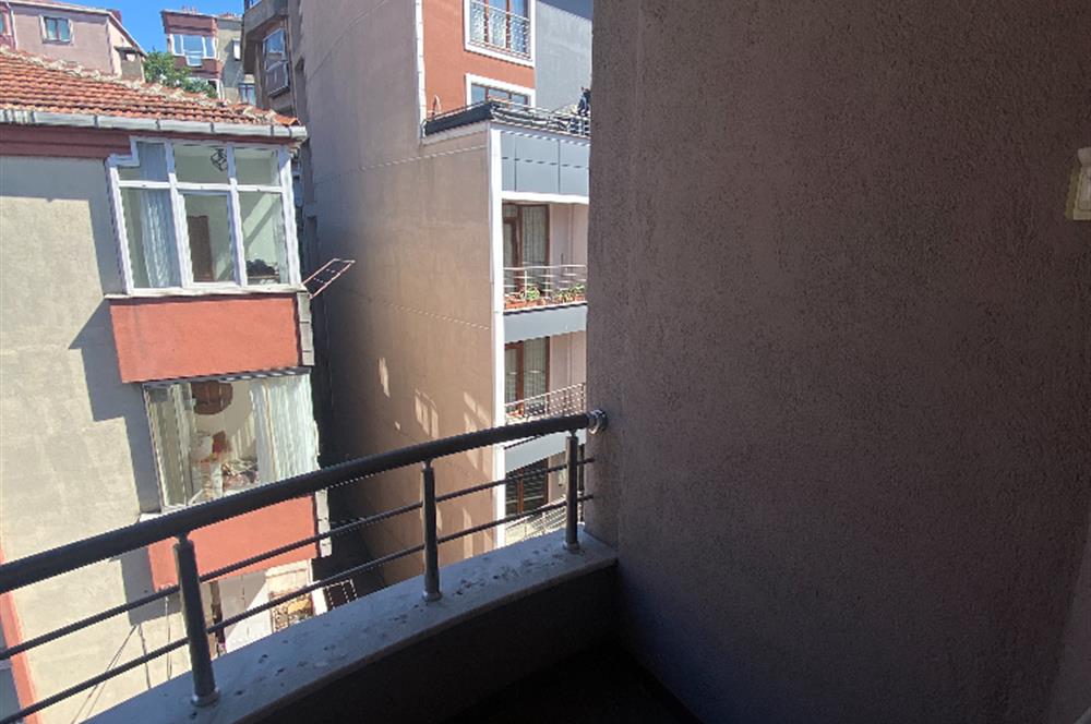 SÜTLÜCE BADEMLİK HALİÇ MANZARALI FULL EŞYALI IKİRALIK ULTRA LÜKS DAİRE 