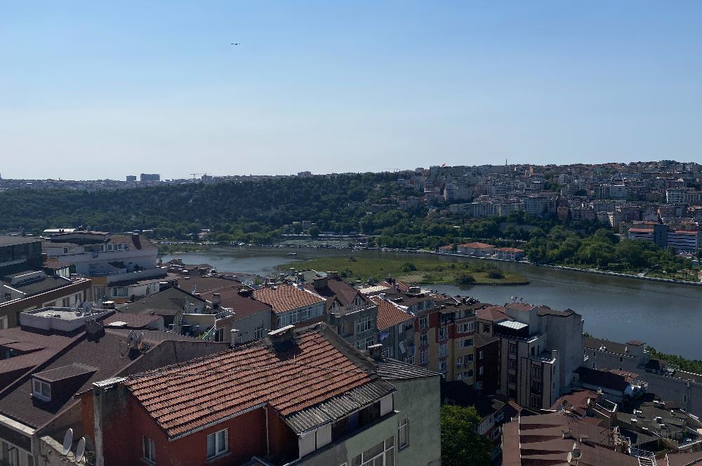 SÜTLÜCE BADEMLİK HALİÇ MANZARALI FULL EŞYALI IKİRALIK ULTRA LÜKS DAİRE 