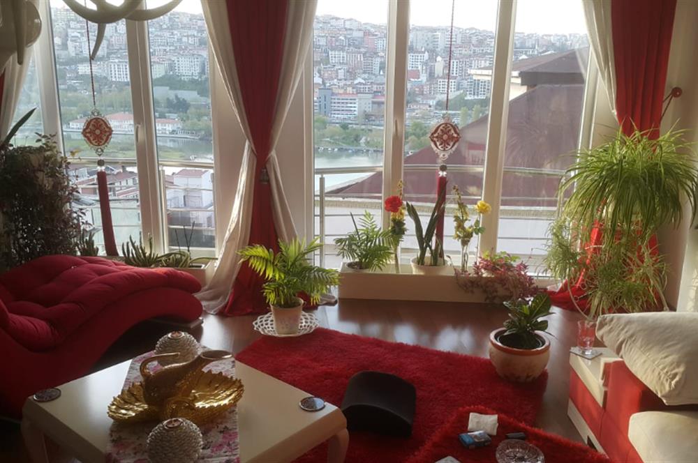 SÜTLÜCE BADEMLİK HALİÇ MANZARALI FULL EŞYALI IKİRALIK ULTRA LÜKS DAİRE 
