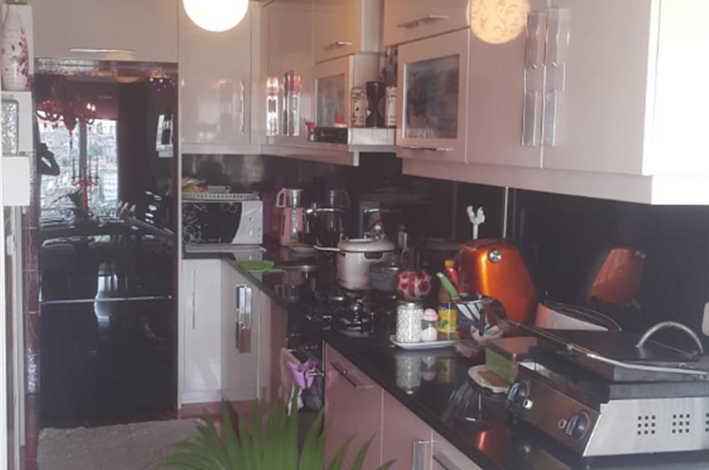 SÜTLÜCE BADEMLİK HALİÇ MANZARALI FULL EŞYALI IKİRALIK ULTRA LÜKS DAİRE 