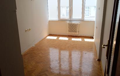 C21 LOCA'DA ATATÜRK MAHALLESİNDE KİRALIK 2+1 DAİRE