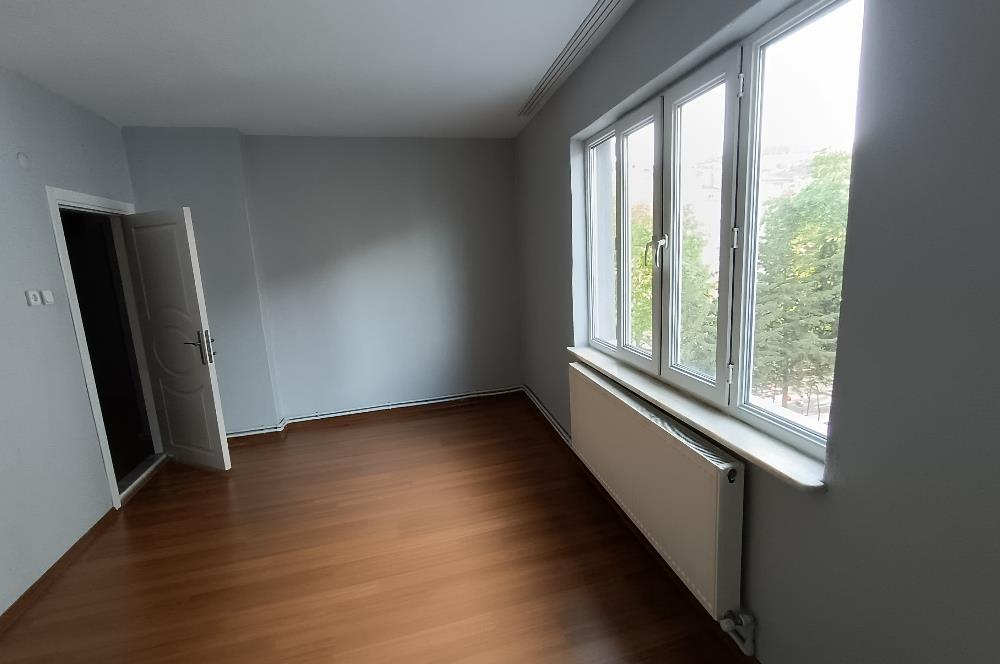 C21 LOCA'DAN SATILIK KULLANIŞLI BAKIMLI 2+1 DAİRE