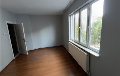 C21 LOCA'DAN SATILIK KULLANIŞLI BAKIMLI 2+1 DAİRE