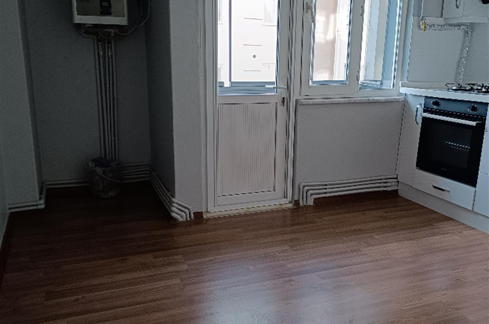 C21 LOCA'DAN SATILIK KULLANIŞLI BAKIMLI 2+1 DAİRE