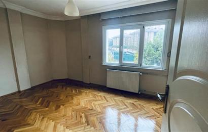 ALTUNİZADE MÜKEMMEL LOKASYONDA GURUR SİTESİ KİRALIK 3+1