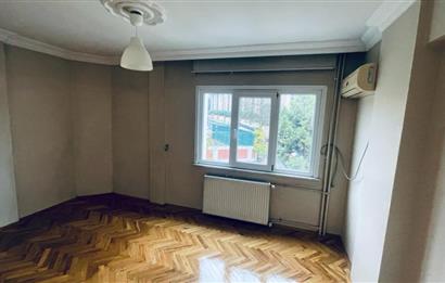 ALTUNİZADE MÜKEMMEL LOKASYONDA GURUR SİTESİ KİRALIK 3+1