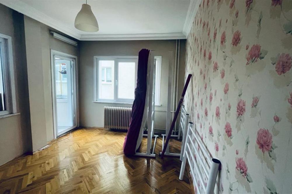 ALTUNİZADE MÜKEMMEL LOKASYONDA GURUR SİTESİ KİRALIK 3+1