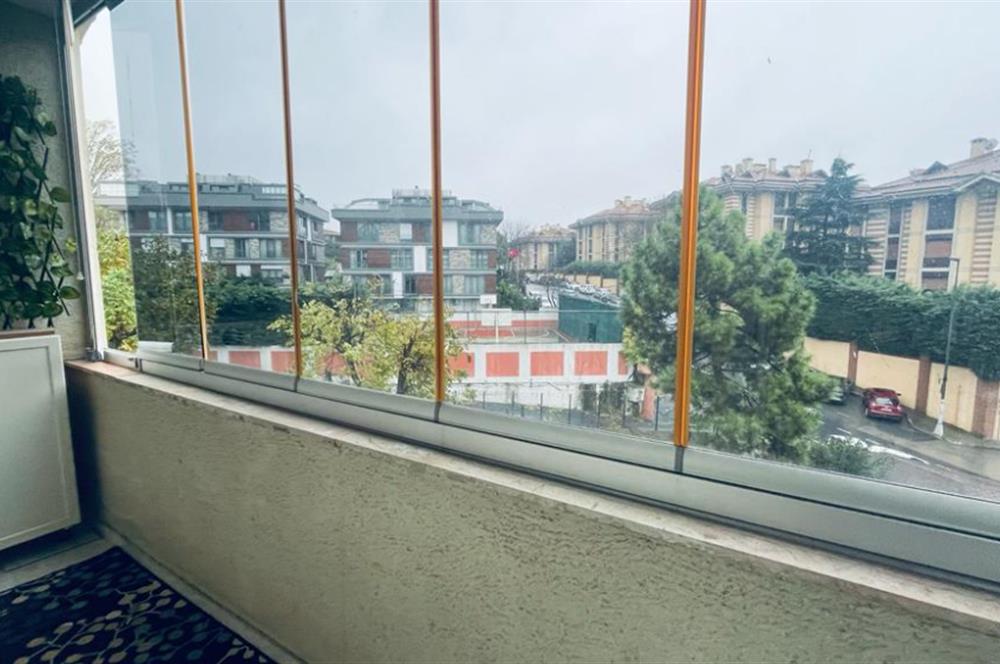 ALTUNİZADE MÜKEMMEL LOKASYONDA GURUR SİTESİ KİRALIK 3+1
