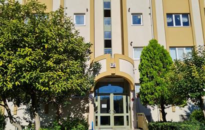 ÇAMLIK MAHALLESİ MANOLYA SİTESİNDE EŞYALI 2+1 KİRALIK DAİRE
