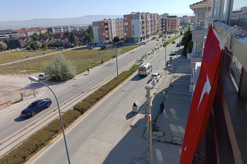 CENTURY 21 VİZYON'DAN GÜNDÜZ ÖKÇÜN BULVARINDA KİRALIK 2+1 DAİRE