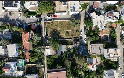 Eskiçeşme'de Satılık Tek Katlı Kagir Ev, Tiny House ve Bahçesi