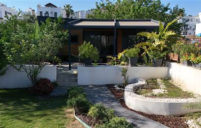 Eskiçeşme'de Satılık Tek Katlı Kagir Ev, Tiny House ve Bahçesi