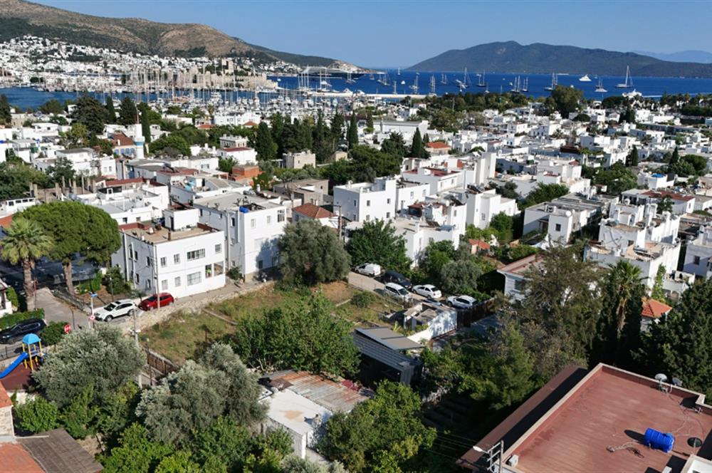 Eskiçeşme'de Satılık Tek Katlı Kagir Ev, Tiny House ve Bahçesi