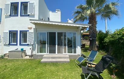 Bodrum Ortakent Yahşi’de Özel Kum Plajlı - Havuzlu Site İçerisinde Kiralık Deniz Manzaralı Müstakil Bahçeli Dubleks