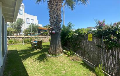 Bodrum Ortakent Yahşi’de Özel Kum Plajlı - Havuzlu Site İçerisinde Kiralık Deniz Manzaralı Müstakil Bahçeli Dubleks