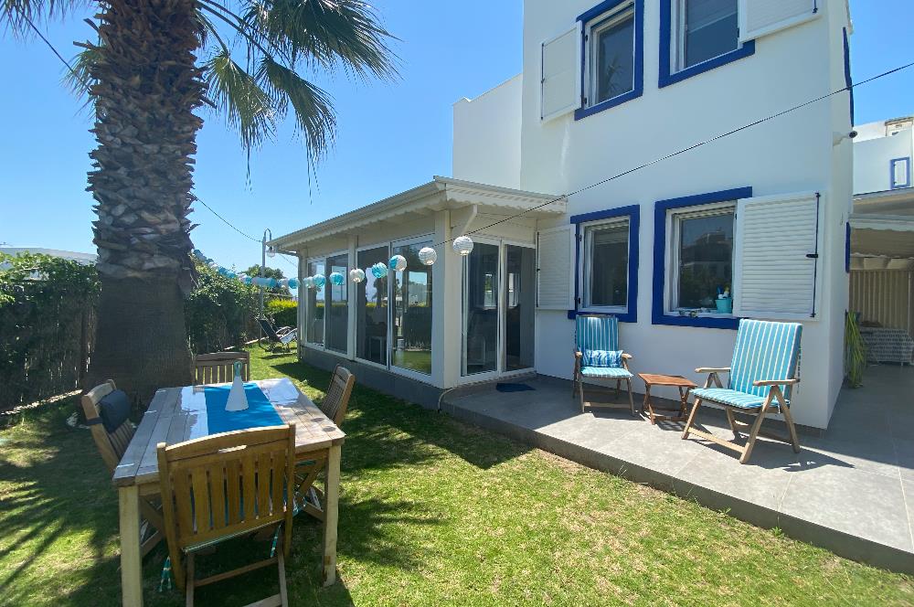 Bodrum Ortakent Yahşi’de Özel Kum Plajlı - Havuzlu Site İçerisinde Kiralık Deniz Manzaralı Müstakil Bahçeli Dubleks