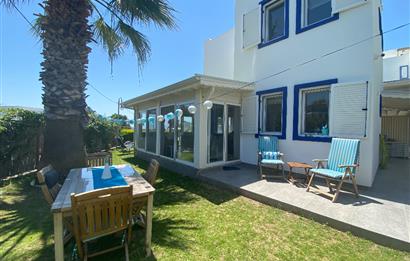 Bodrum Ortakent Yahşi’de Özel Kum Plajlı - Havuzlu Site İçerisinde Kiralık Deniz Manzaralı Müstakil Bahçeli Dubleks