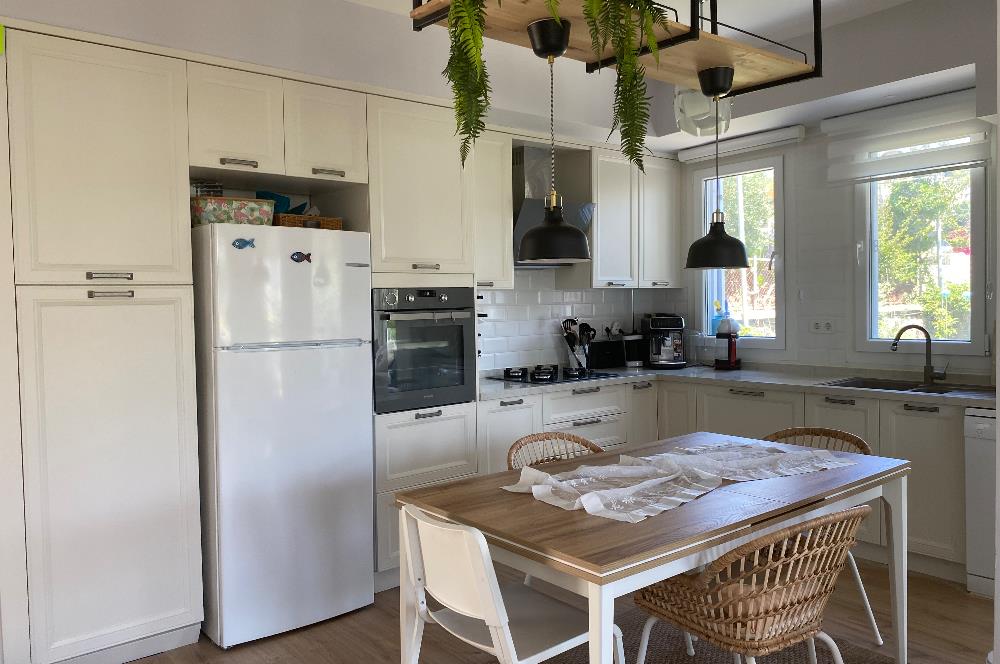 Bodrum Ortakent Yahşi’de Özel Kum Plajlı - Havuzlu Site İçerisinde Kiralık Deniz Manzaralı Müstakil Bahçeli Dubleks