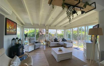 Bodrum Ortakent Yahşi’de Özel Kum Plajlı - Havuzlu Site İçerisinde Kiralık Deniz Manzaralı Müstakil Bahçeli Dubleks
